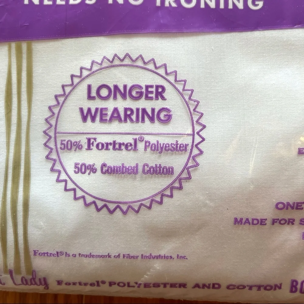 VTG Twin White Fitted Bottom Sheet, No Iron, First Lady, NIP